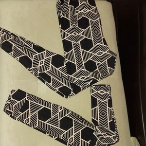 Lularoe Mommy and Me Legging Set